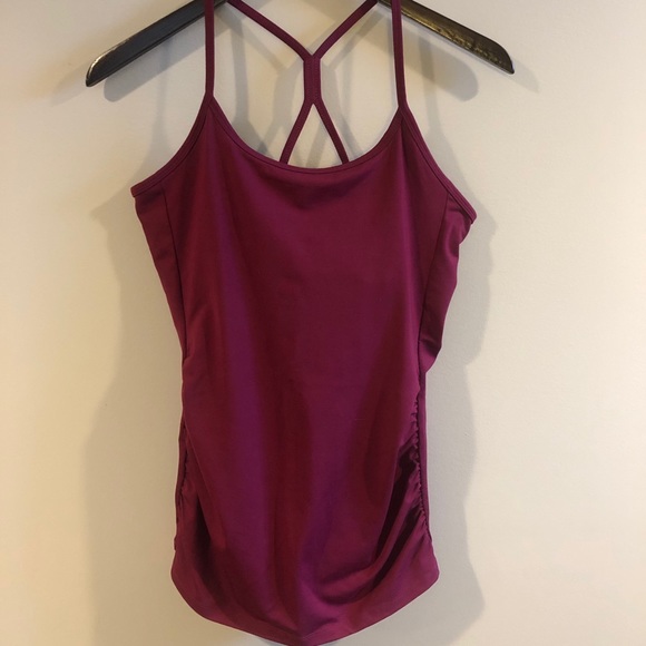 Old Navy Active racer back tank - Picture 4 of 8
